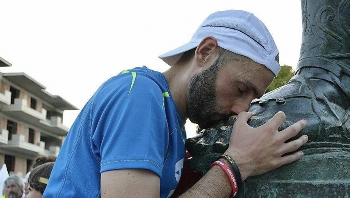 Dalla ferrovia ai 500 km dell’ultra maratona: l’impresa di Simone Leo all’Atene-Sparta-Atene